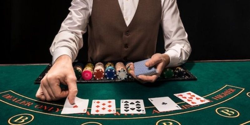 Lối chơi poker SIN88 hấp dẫn đã thu hút đông đảo lượng người tham gia